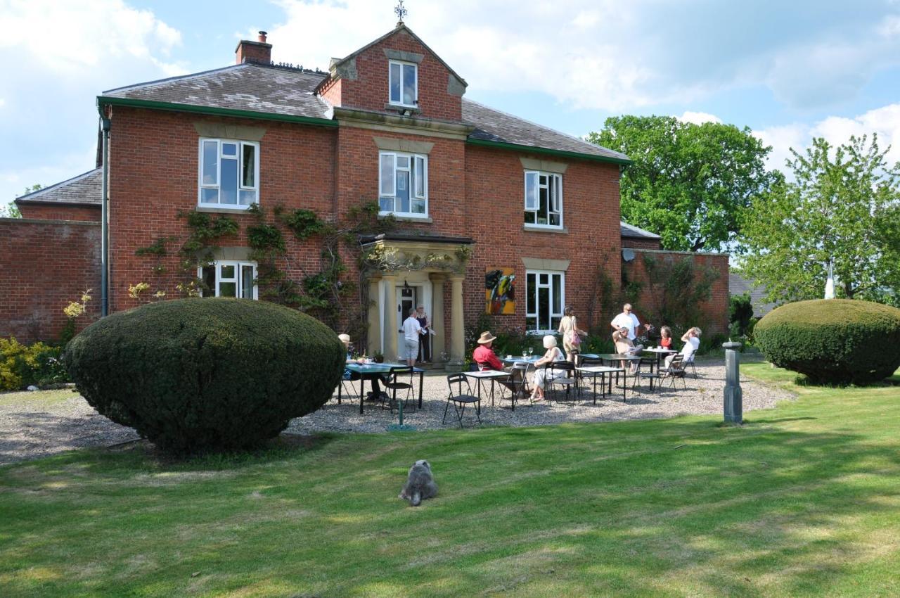 Caersws Mid Wales Arts B&B מראה חיצוני תמונה